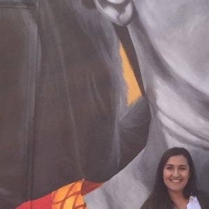 Meet your Posher, Miriam